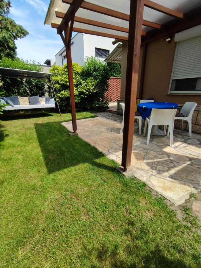 שיופוק Apartman Valentin מראה חיצוני תמונה