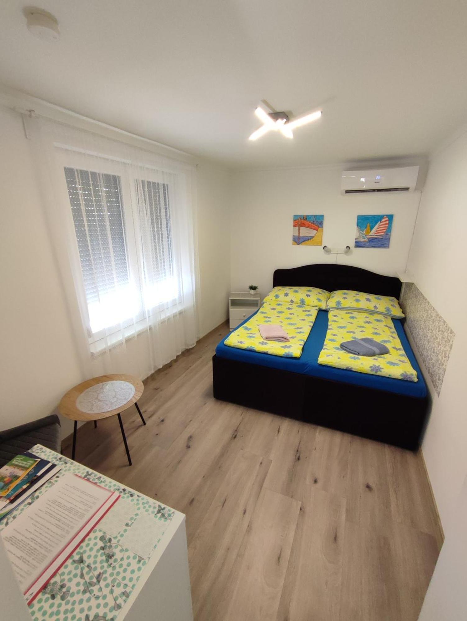 שיופוק Apartman Valentin מראה חיצוני תמונה